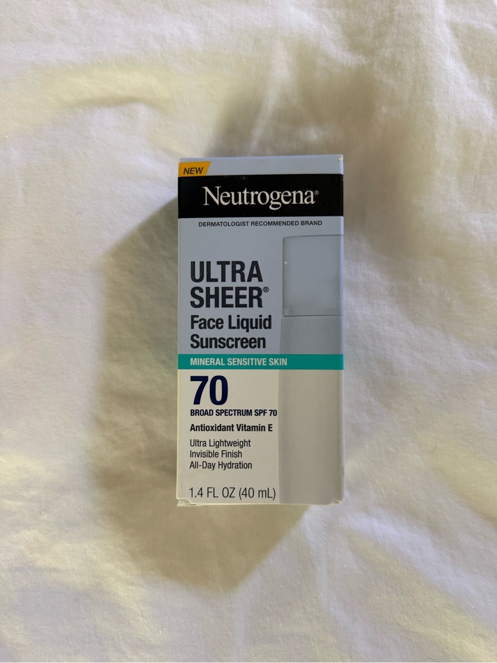 Neutrogena Ultra Sheer Face Liquid Sunscreen SPF 70- Mineral Sensitive Skin